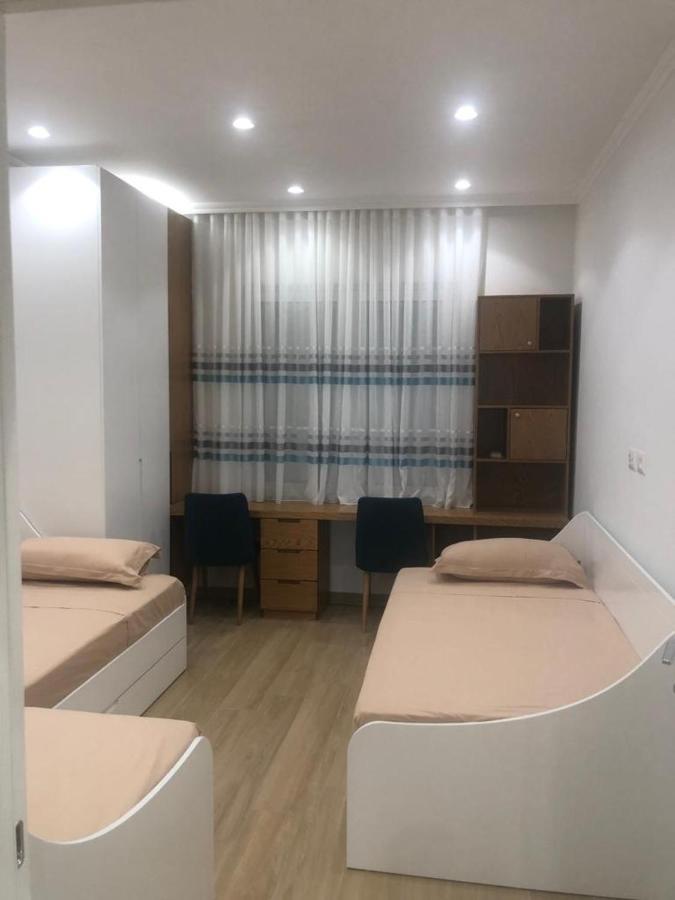 טיראנה City Center Apartment Kafe Flora מראה חיצוני תמונה