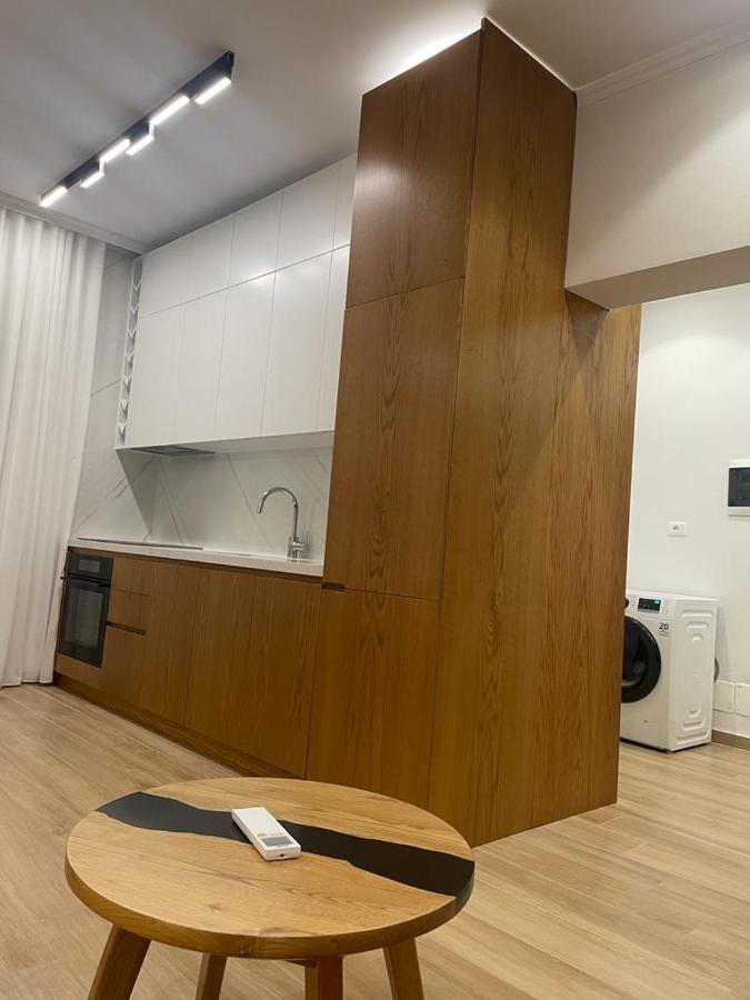 טיראנה City Center Apartment Kafe Flora מראה חיצוני תמונה