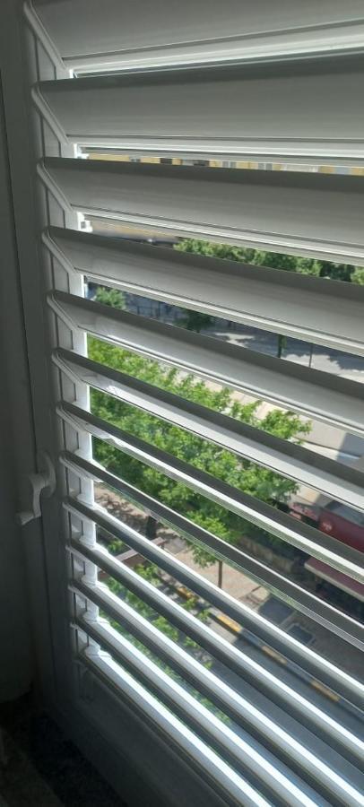 טיראנה City Center Apartment Kafe Flora מראה חיצוני תמונה